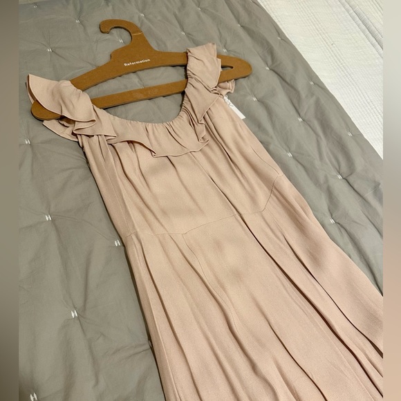 Reformation Verbana Dress in Champagne - Picture 4 of 4